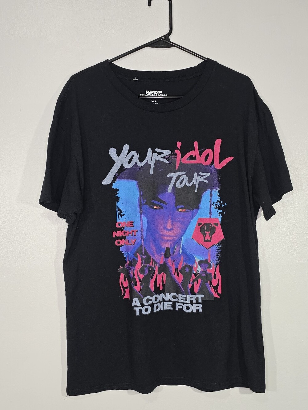 Black KPOP Demon Hunters Graphic Tee-Large